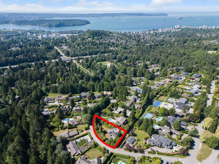 Photo 7 at 635 Glenmaroon Road, British Properties, West Vancouver Photo 7 at 635 Glenmaroon Road, British Properties, West Vancouver