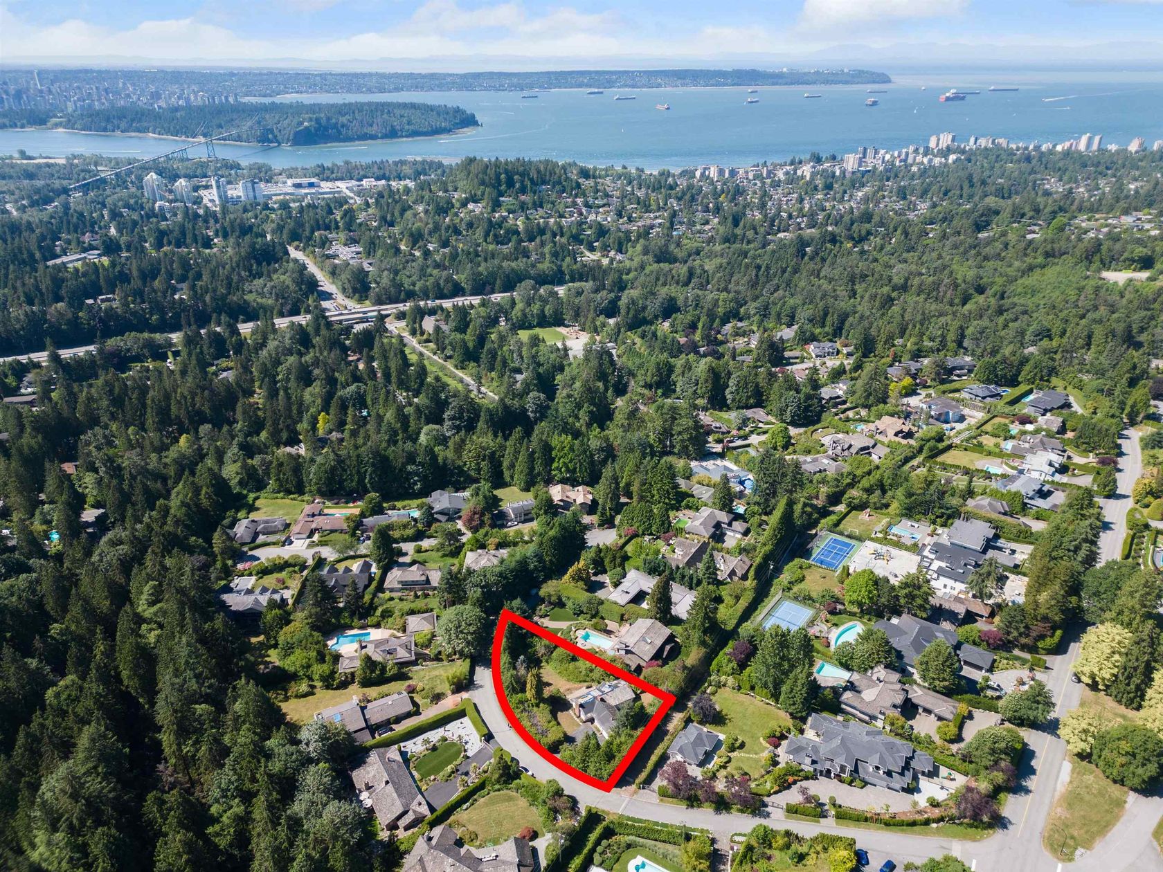 Photo 7 at 635 Glenmaroon Road, British Properties, West Vancouver
