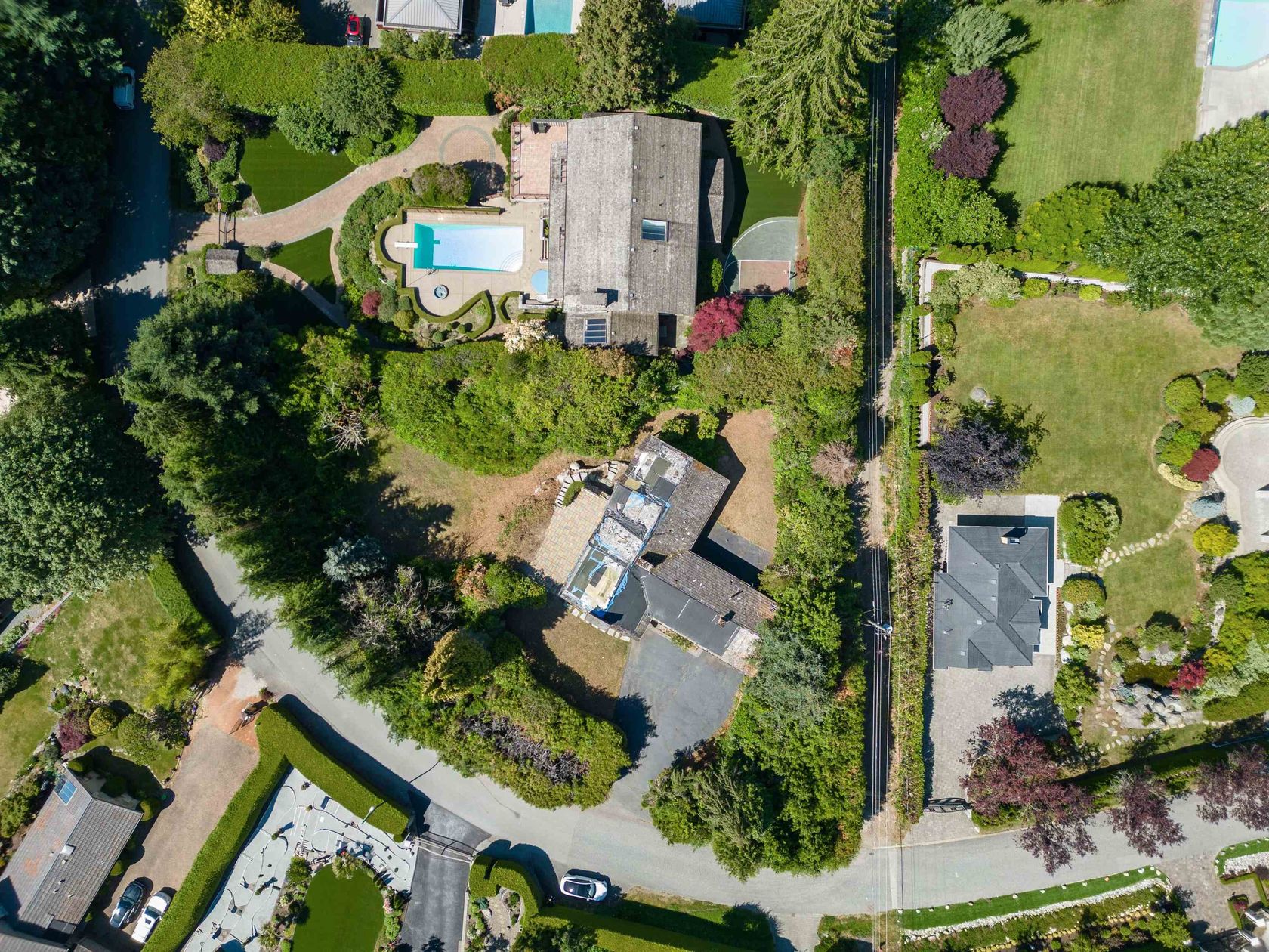 Photo 9 at 635 Glenmaroon Road, British Properties, West Vancouver