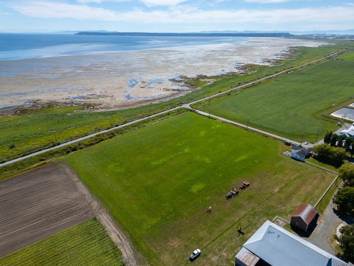 Photo 8 at 3636 88 Street, East Delta, Ladner