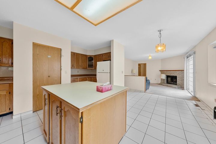 Photo 8 at 8020 General Currie Road, Brighouse South, Richmond
