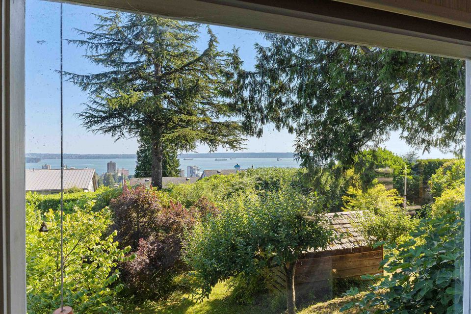 Photo 9 at 2234 Ottawa Avenue, Dundarave, West Vancouver