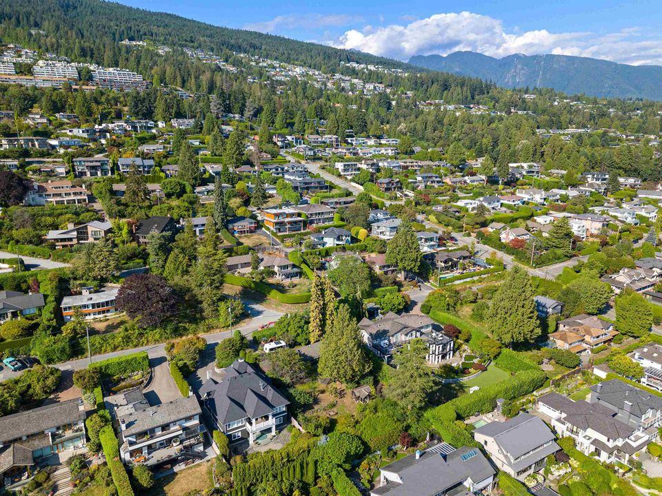 Photo 27 at 2234 Ottawa Avenue, Dundarave, West Vancouver
