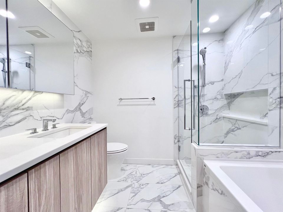 Photo 11 of 3707 - 4890 Lougheed Highway, Brentwood Park, Burnaby North Photo 11 of 3707 - 4890 Lougheed Highway, Brentwood Park, Burnaby North