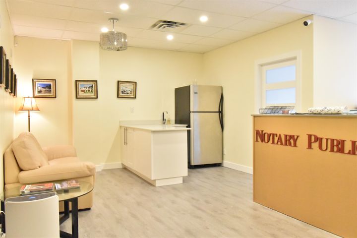 Photo 2 at 208 - 4751 Garden City Road, West Cambie, Richmond