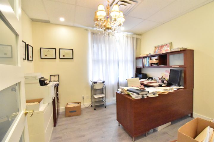 Photo 6 at 208 - 4751 Garden City Road, West Cambie, Richmond