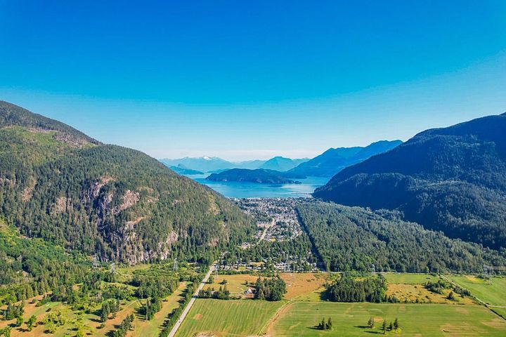 Photo 10 at 3705 Hot Springs Road, Agassiz