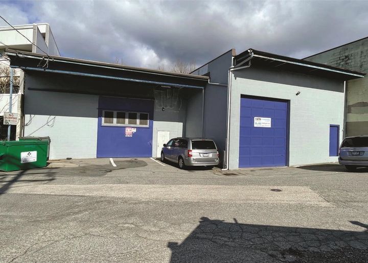 Photo 5 at 1872 Kingsway, Victoria VE, Vancouver East