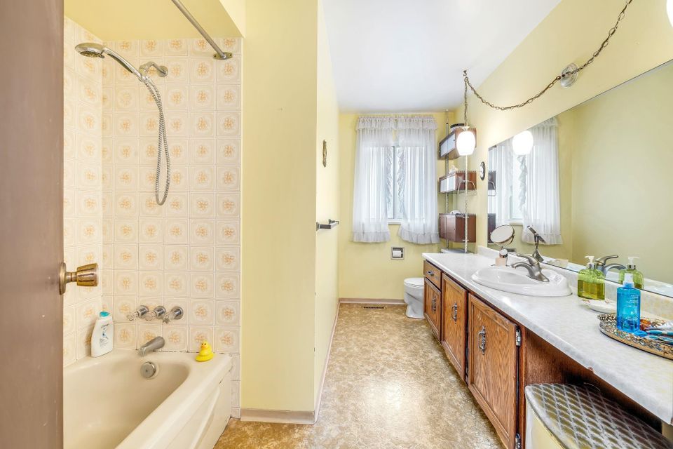 Photo 22 at 13886 78 Avenue, East Newton, Surrey