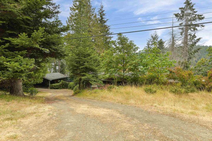 Photo 4 at 223 Mariners Way, Mayne Island, Islands-Van. & Gulf