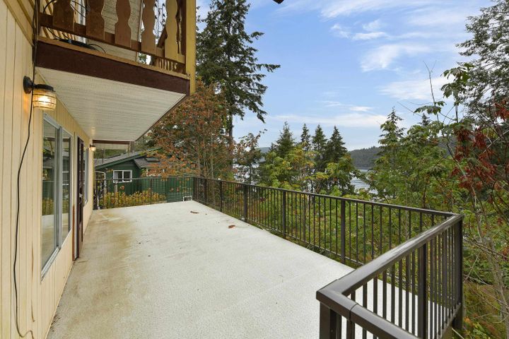 Photo 18 at 223 Mariners Way, Mayne Island, Islands-Van. & Gulf Photo 18 at 223 Mariners Way, Mayne Island, Islands-Van. & Gulf