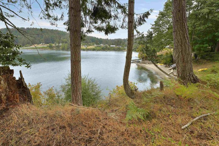 Photo 32 at 223 Mariners Way, Mayne Island, Islands-Van. & Gulf Photo 32 at 223 Mariners Way, Mayne Island, Islands-Van. & Gulf
