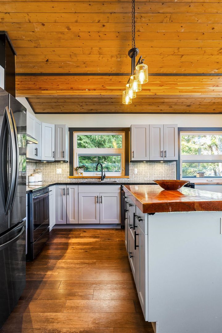 Photo 10 at 659 Wilks Road, Mayne Island, Islands-Van. & Gulf