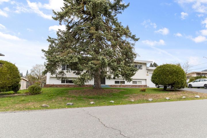 Photo 5 at 2449 Adelaide Street, Abbotsford West, Abbotsford