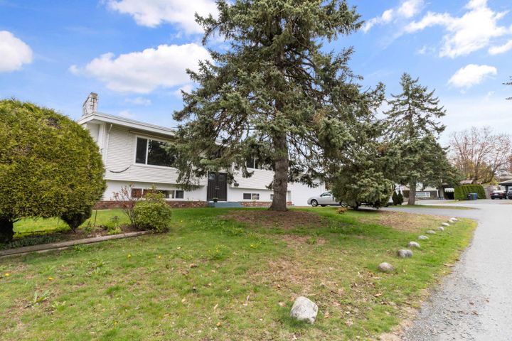 Photo 6 at 2449 Adelaide Street, Abbotsford West, Abbotsford
