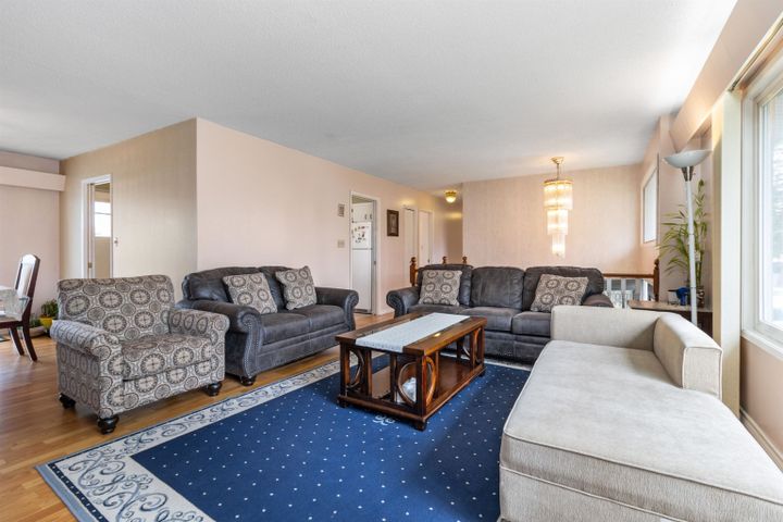 Photo 7 at 2449 Adelaide Street, Abbotsford West, Abbotsford