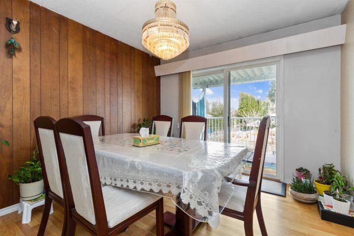Photo 12 at 2449 Adelaide Street, Abbotsford West, Abbotsford
