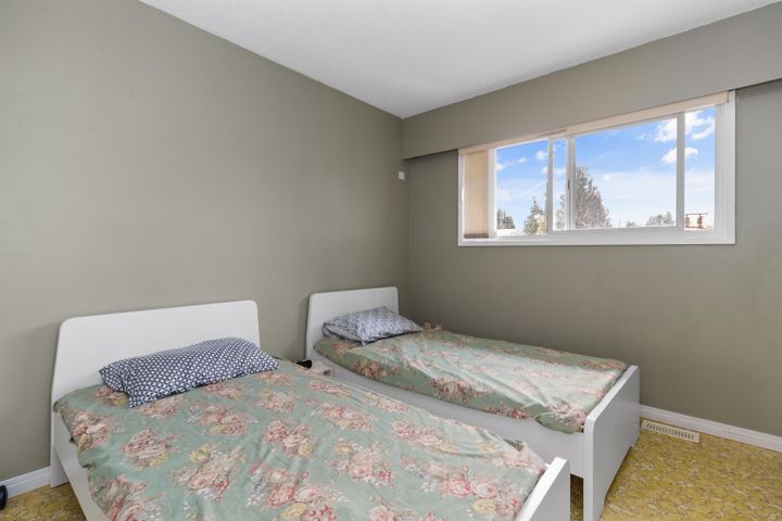 Photo 19 at 2449 Adelaide Street, Abbotsford West, Abbotsford
