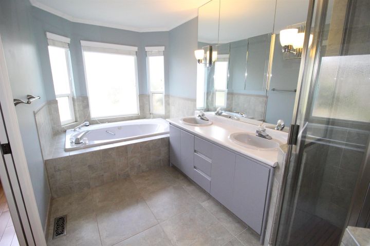 Photo 24 at 14897 22 Avenue, Sunnyside Park Surrey, South Surrey White Rock