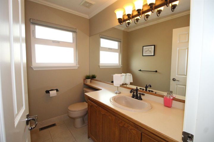 Photo 27 at 14897 22 Avenue, Sunnyside Park Surrey, South Surrey White Rock
