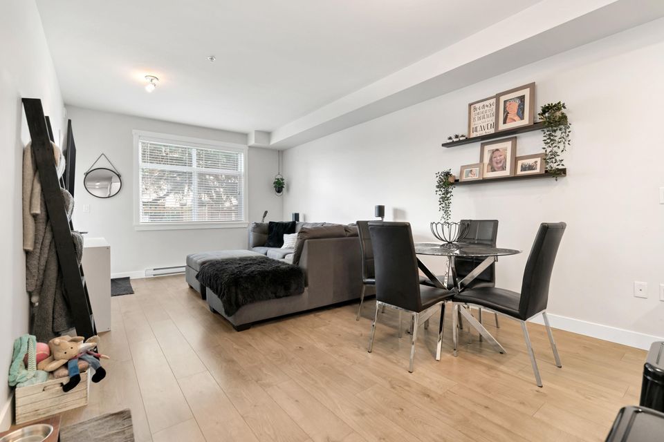 Photo 6 at 117 - 20696 Eastleigh Crescent, Langley City, Langley