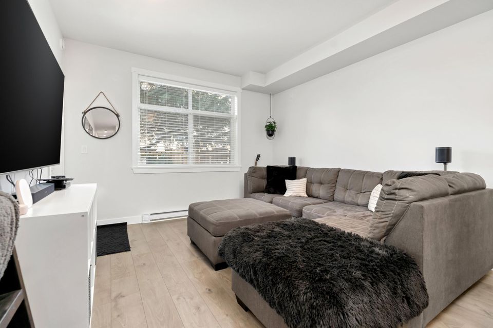 Photo 9 at 117 - 20696 Eastleigh Crescent, Langley City, Langley