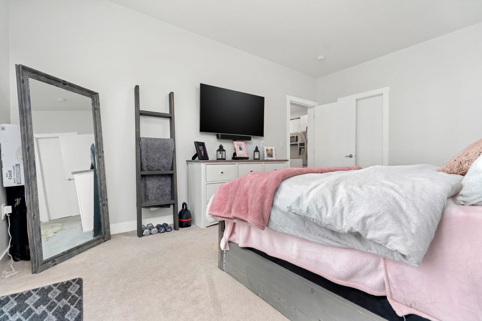 Photo 11 at 117 - 20696 Eastleigh Crescent, Langley City, Langley