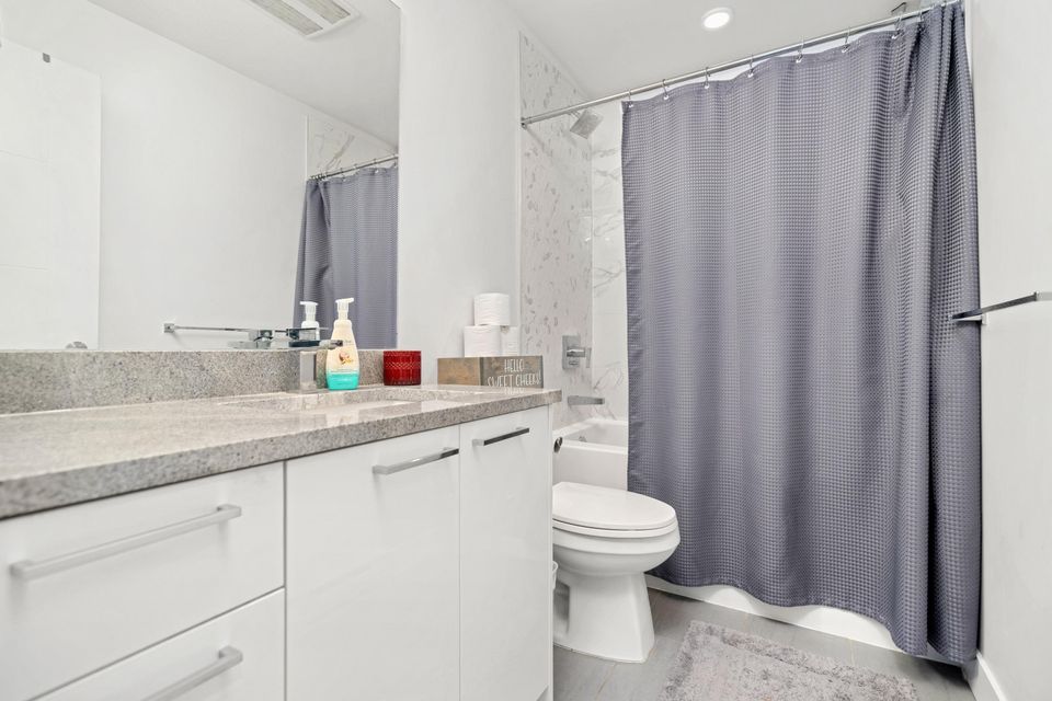 Photo 15 at 117 - 20696 Eastleigh Crescent, Langley City, Langley