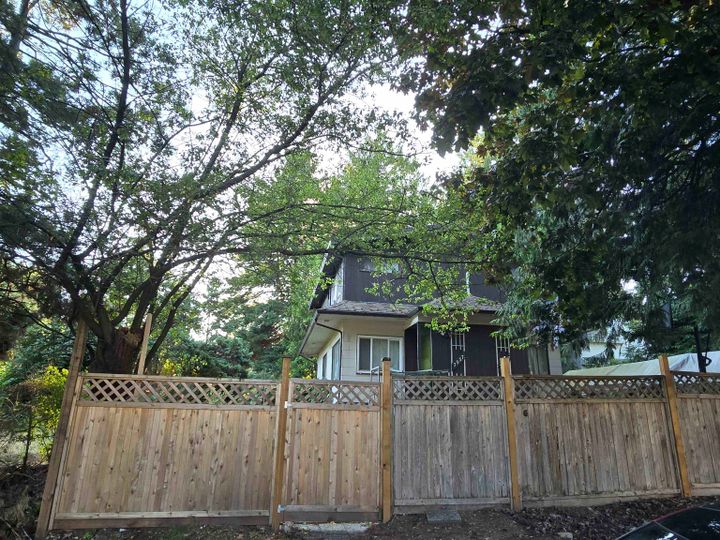 Photo 4 at 7957 Columbia Street, Marpole, Vancouver West