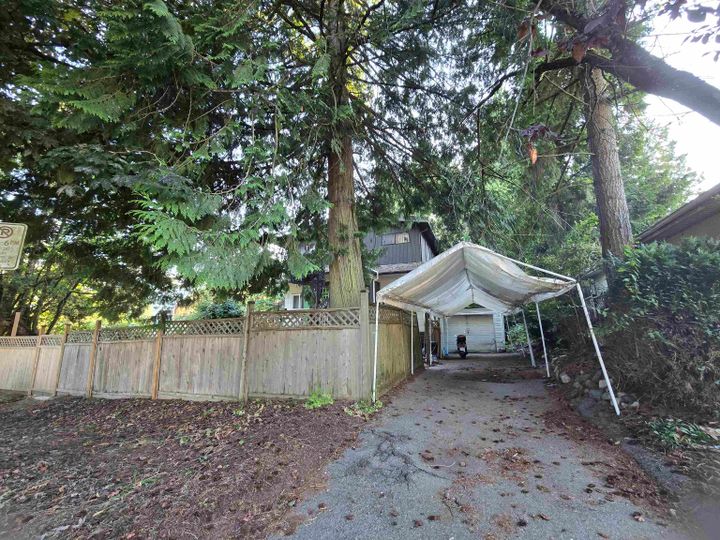 Photo 6 at 7957 Columbia Street, Marpole, Vancouver West