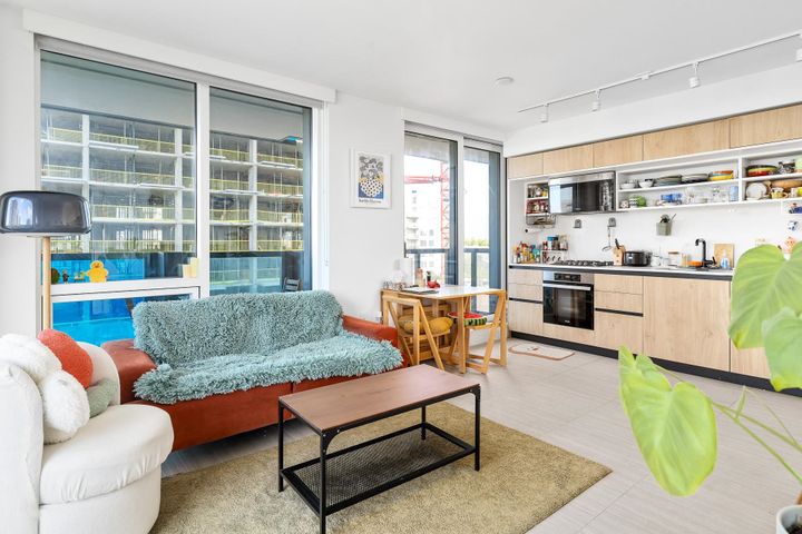 Photo 8 at 607 - 5058 Joyce Street, Collingwood VE, Vancouver East