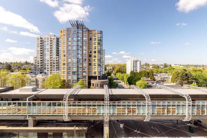 Photo 20 at 607 - 5058 Joyce Street, Collingwood VE, Vancouver East