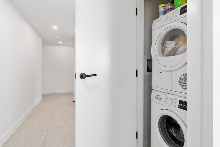 Photo 27 at 607 - 5058 Joyce Street, Collingwood VE, Vancouver East
