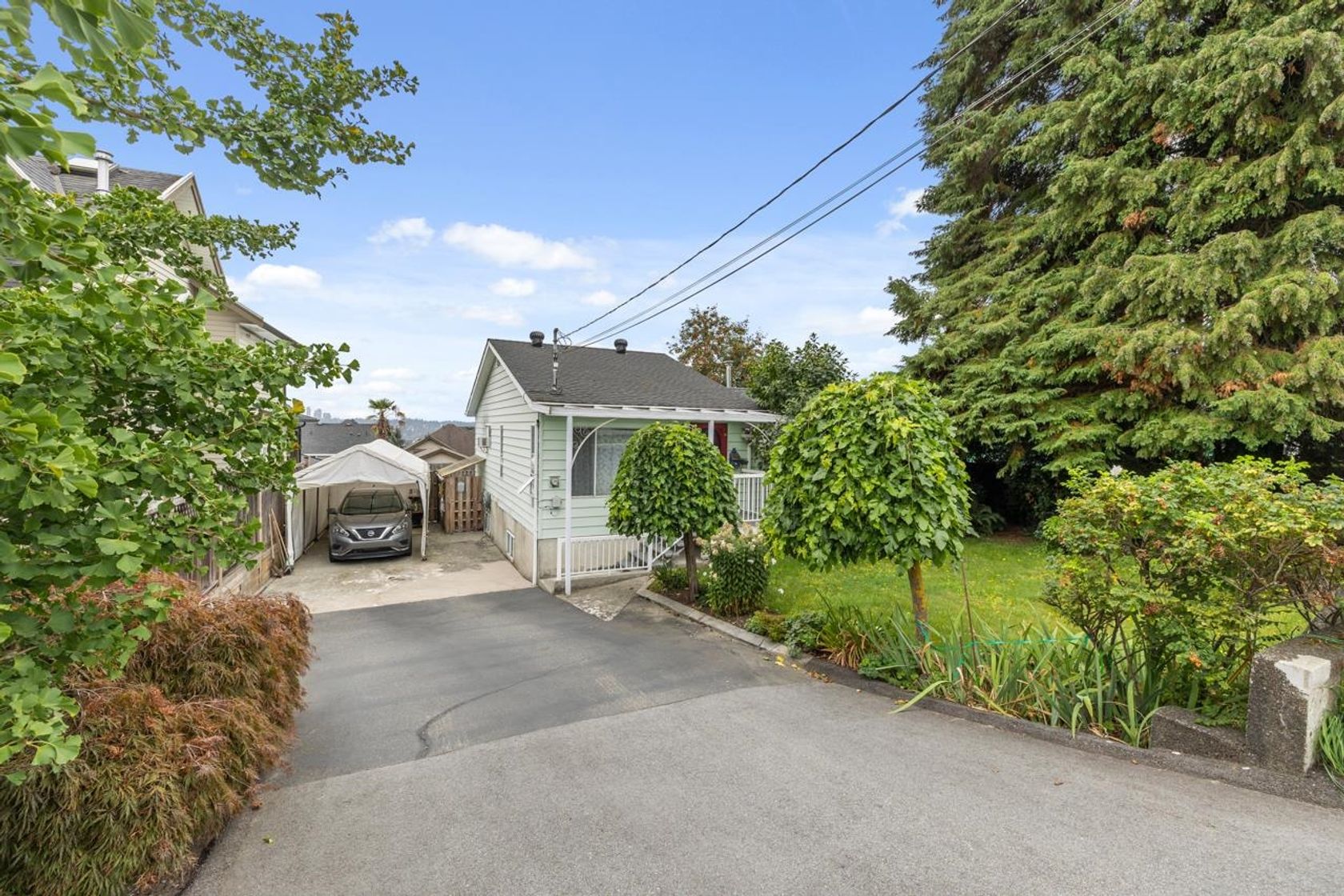 Photo 4 at 1020 Walls Avenue, Maillardville, Coquitlam Photo 4 at 1020 Walls Avenue, Maillardville, Coquitlam