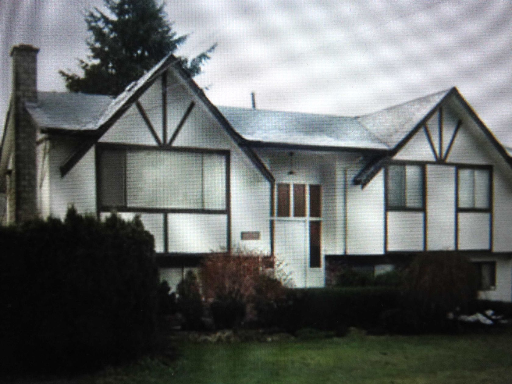 14086 103a Avenue, Whalley, North Surrey photo number 2 14086 103a Avenue, Whalley, North Surrey photo number 2