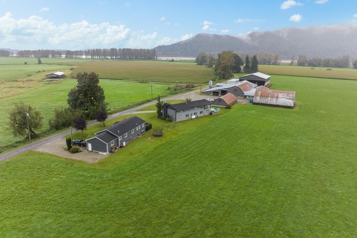 Photo 6 at 8713 Howell Road, Dewdney Deroche, Mission