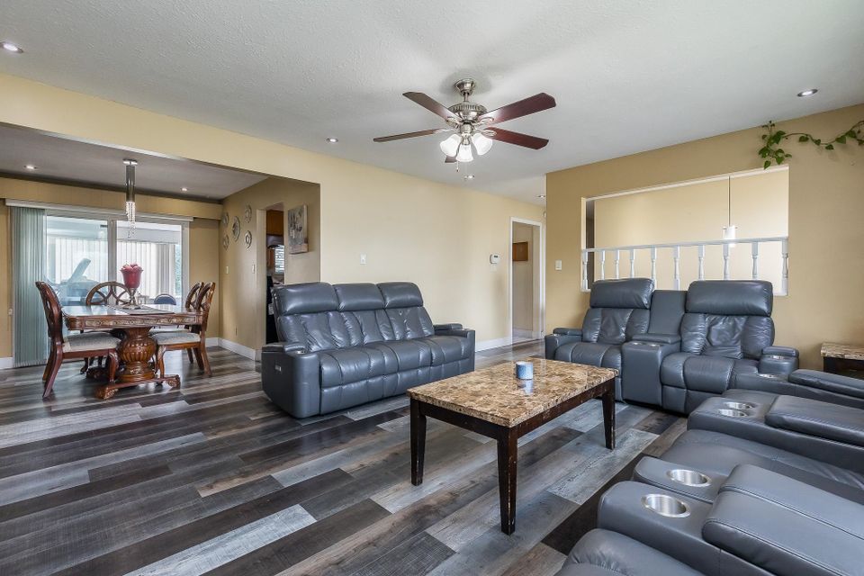 Photo 11 at 32698 Pandora Avenue, Abbotsford West, Abbotsford