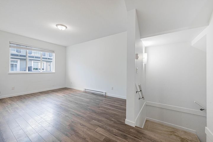 Photo 14 at 28 - 16357 15 Avenue, King George Corridor, South Surrey White Rock