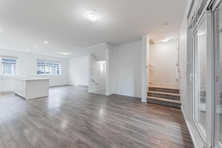 Photo 18 at 28 - 16357 15 Avenue, King George Corridor, South Surrey White Rock