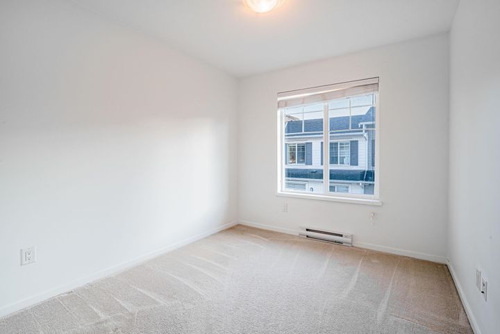 Photo 26 at 28 - 16357 15 Avenue, King George Corridor, South Surrey White Rock