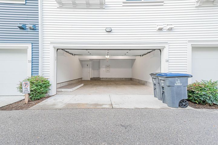 Photo 31 at 28 - 16357 15 Avenue, King George Corridor, South Surrey White Rock