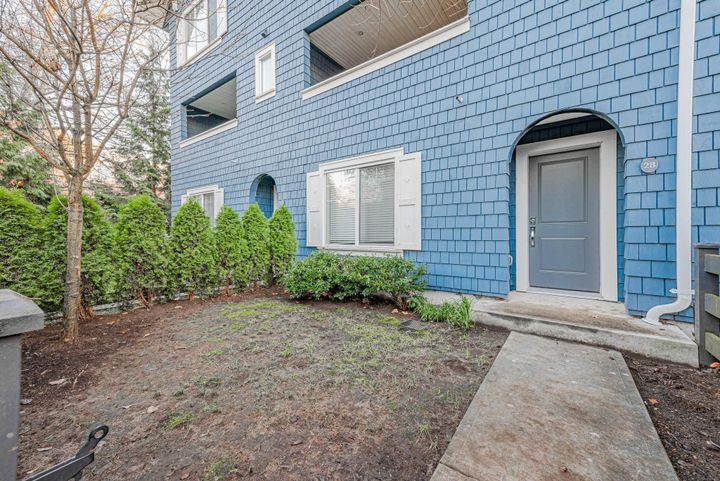 Photo 33 at 28 - 16357 15 Avenue, King George Corridor, South Surrey White Rock