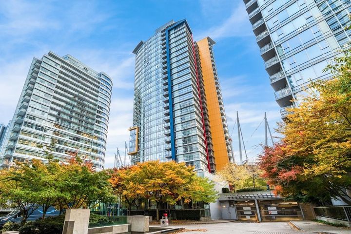 Photo 2 at 1806 - 111 W Georgia Street, Downtown VW, Vancouver West Photo 2 at 1806 - 111 W Georgia Street, Downtown VW, Vancouver West