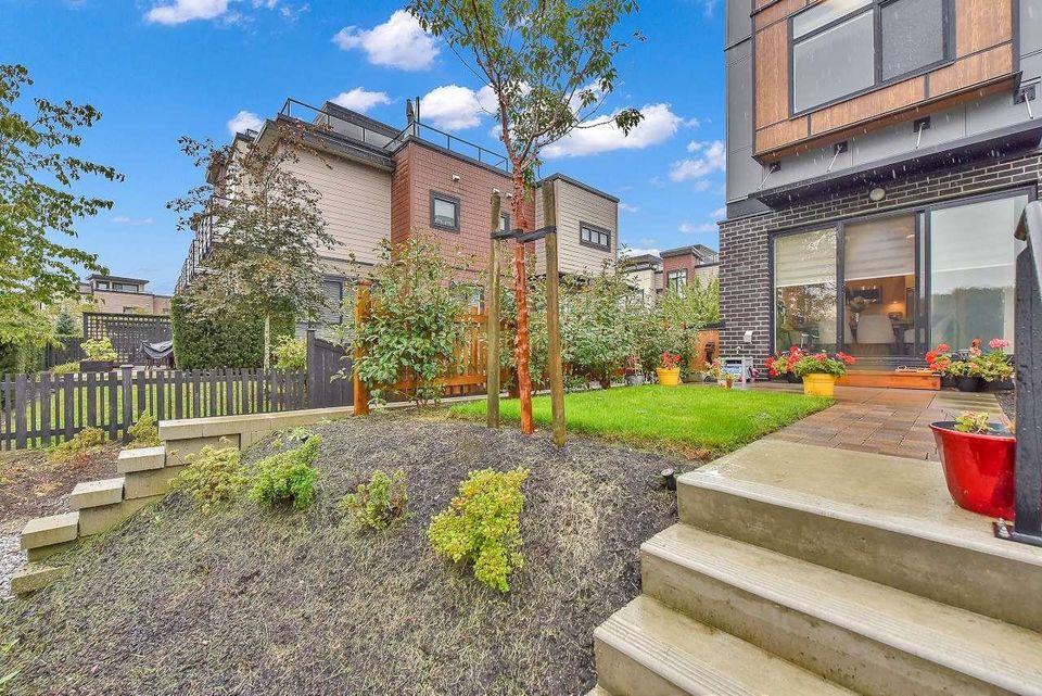 Photo 32 at 1 - 629 South Dyke Road, Queensborough, New Westminster