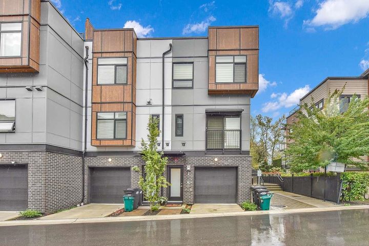Photo 1 at 1 - 629 South Dyke Road, Queensborough, New Westminster