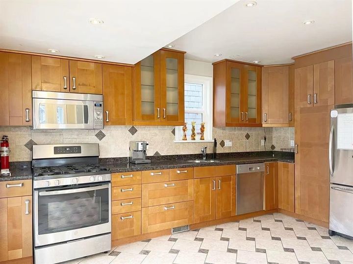 Photo 2 at 3093 W 29th Avenue, MacKenzie Heights, Vancouver West