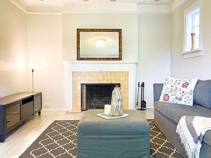 Photo 4 at 3093 W 29th Avenue, MacKenzie Heights, Vancouver West