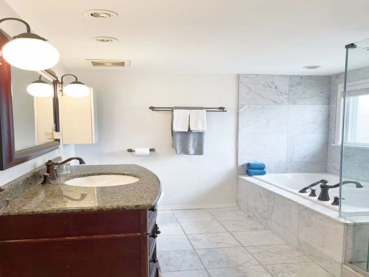 Photo 10 at 3093 W 29th Avenue, MacKenzie Heights, Vancouver West