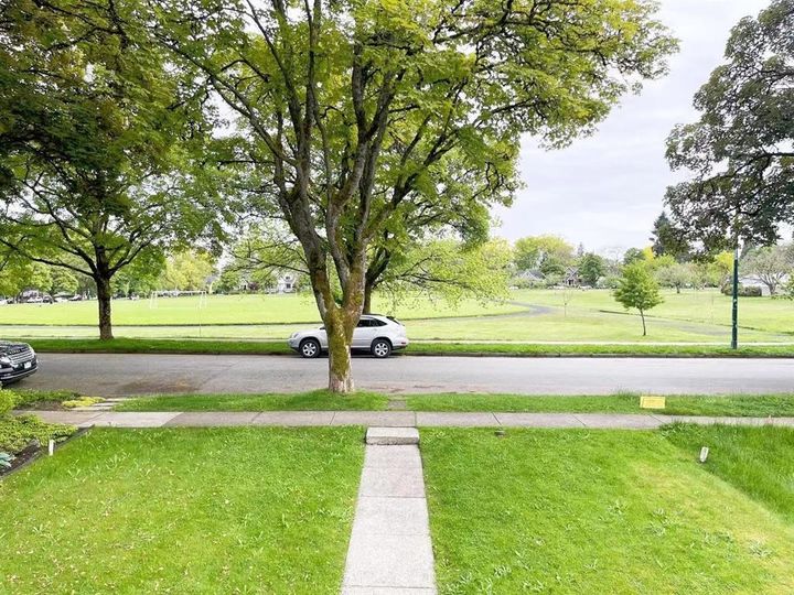 Photo 12 at 3093 W 29th Avenue, MacKenzie Heights, Vancouver West