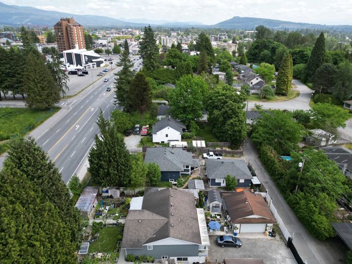 Photo 8 at 22056 Lougheed Highway, West Central, Maple Ridge